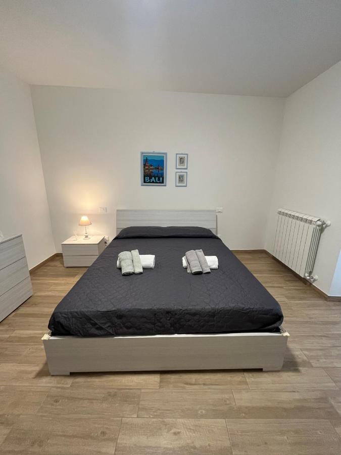 Bed&Breakfast del viaggiatore Fondi Esterno foto